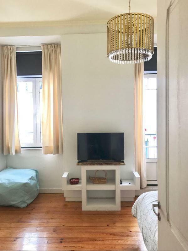 In The Heart Of Lisbon Apartment Exterior photo